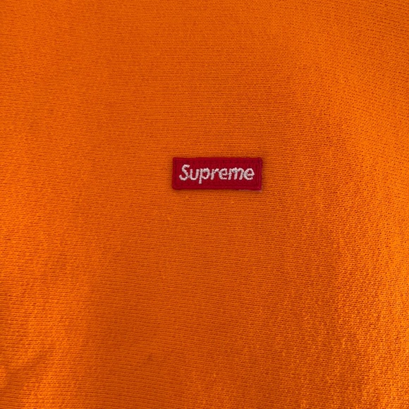 🔥 Supreme Small Box Hooded Sweatshirt (FW21) - Picture 2 of 6